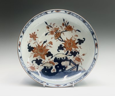 Lot 236 - A Chinese Imari porcelain dish, 18th century,...