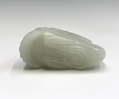 Lot 28 - A Chinese jade carving of a crane, 18th/19th...