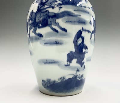 Lot 81 - A Chinese blue and white porcelain vase, 19th...