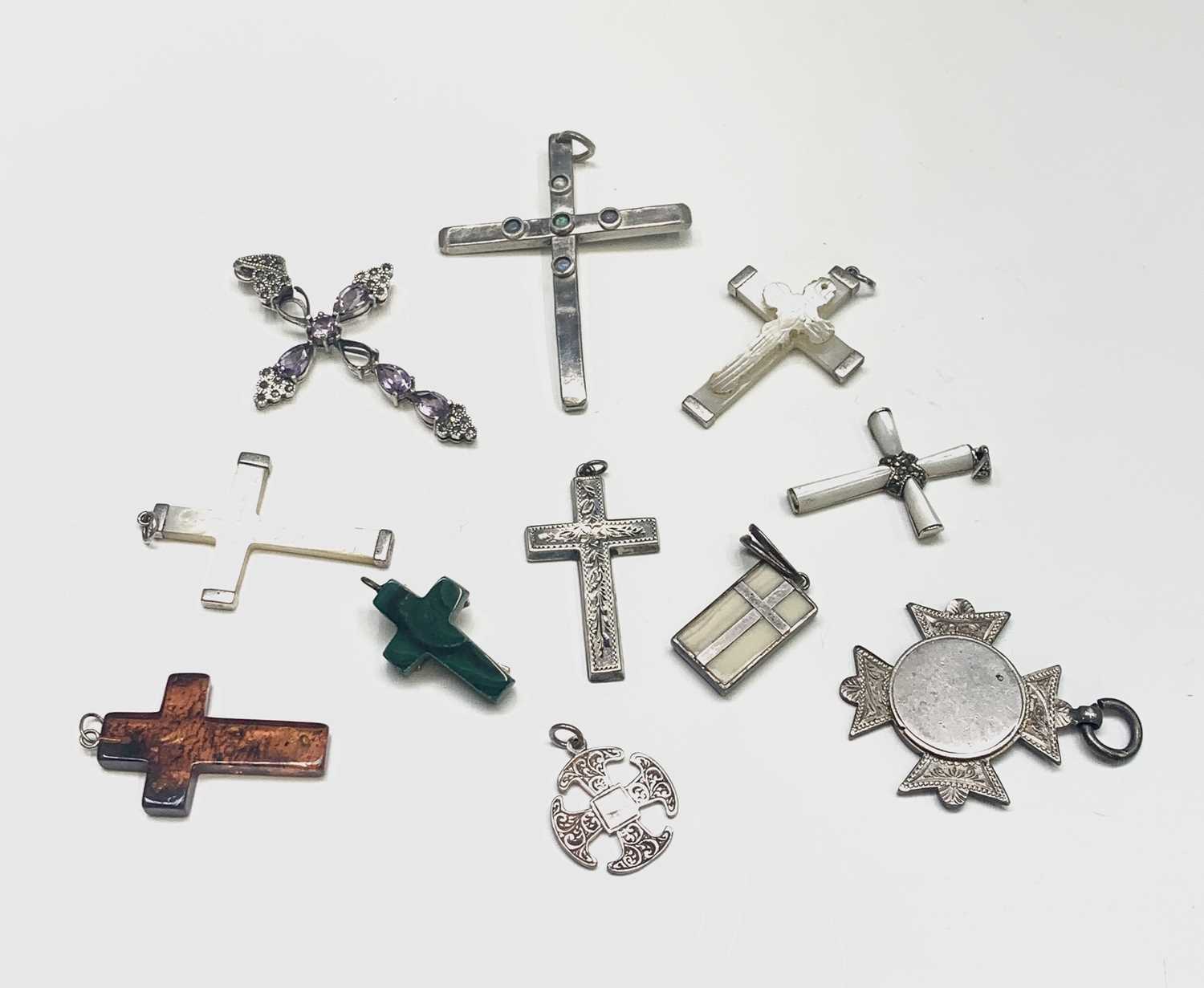 Lot 101 - Eleven various crosses including one in...