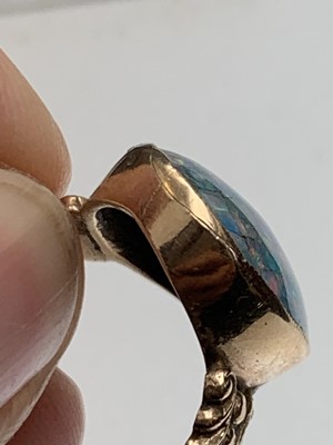 Lot 392 - Three opal set gold rings 12.1gm