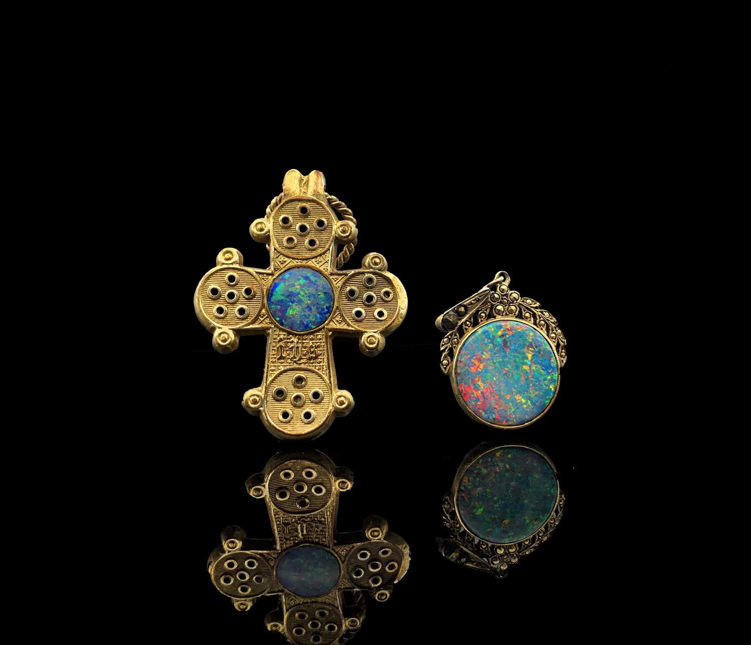 Lot 360 - A French gilt opal set pendant and an opal set...