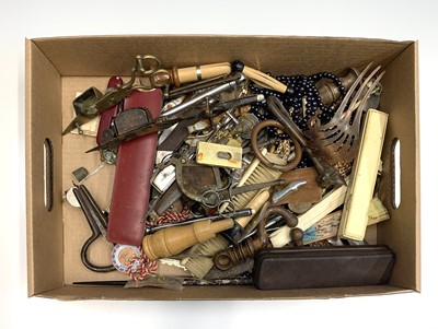 Lot 377 - A box of assorted items, to include several...