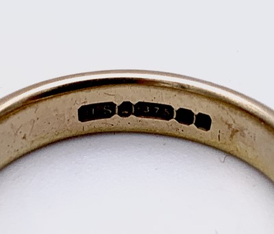 Lot 266 - A 22ct gold band 3.4gm and a 9ct gold band 5.2gm