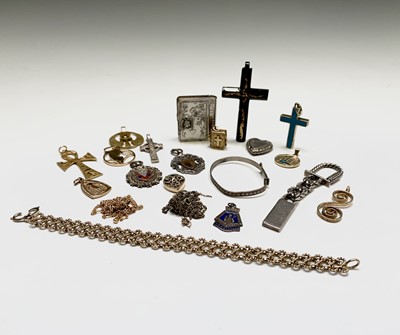Lot 260 - Silver and other jewellery