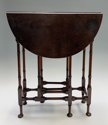 Lot 3167 - A small Georgian mahogany spider leg table,...