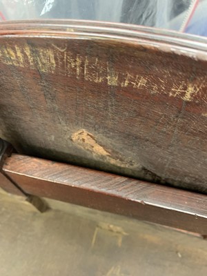 Lot 3167 - A small Georgian mahogany spider leg table,...