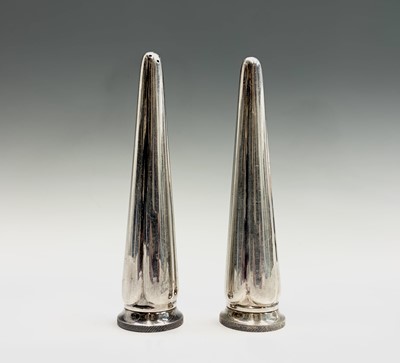 Lot 535 - A pair of Elkington silver plated salt and...