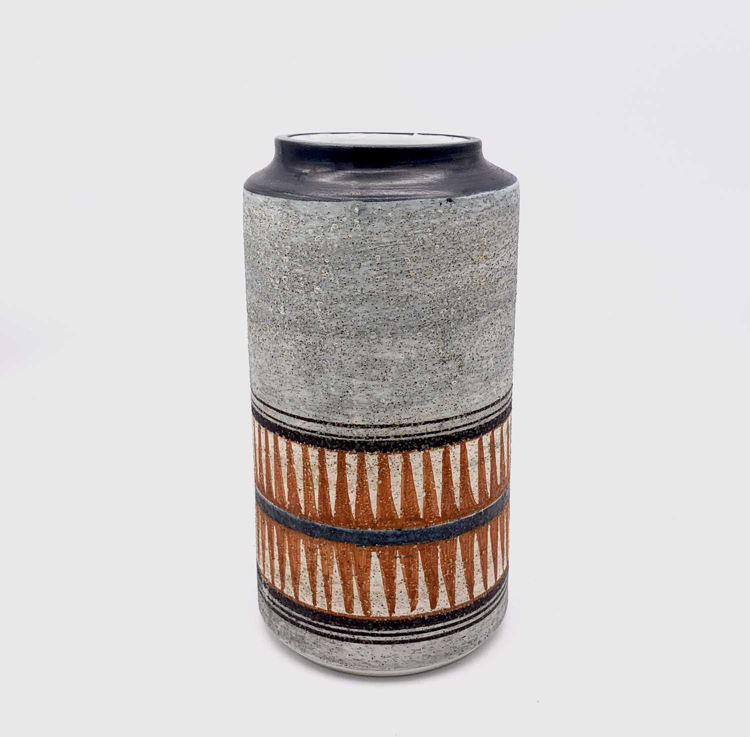 Lot 1003 TROIKA POTTERY (19631983) Cylindrical Vase