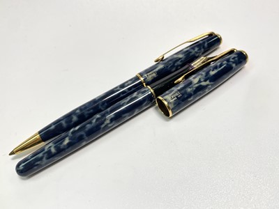 Lot 1097 - A Parker Sonnet Indigo fountain pen with 18ct...