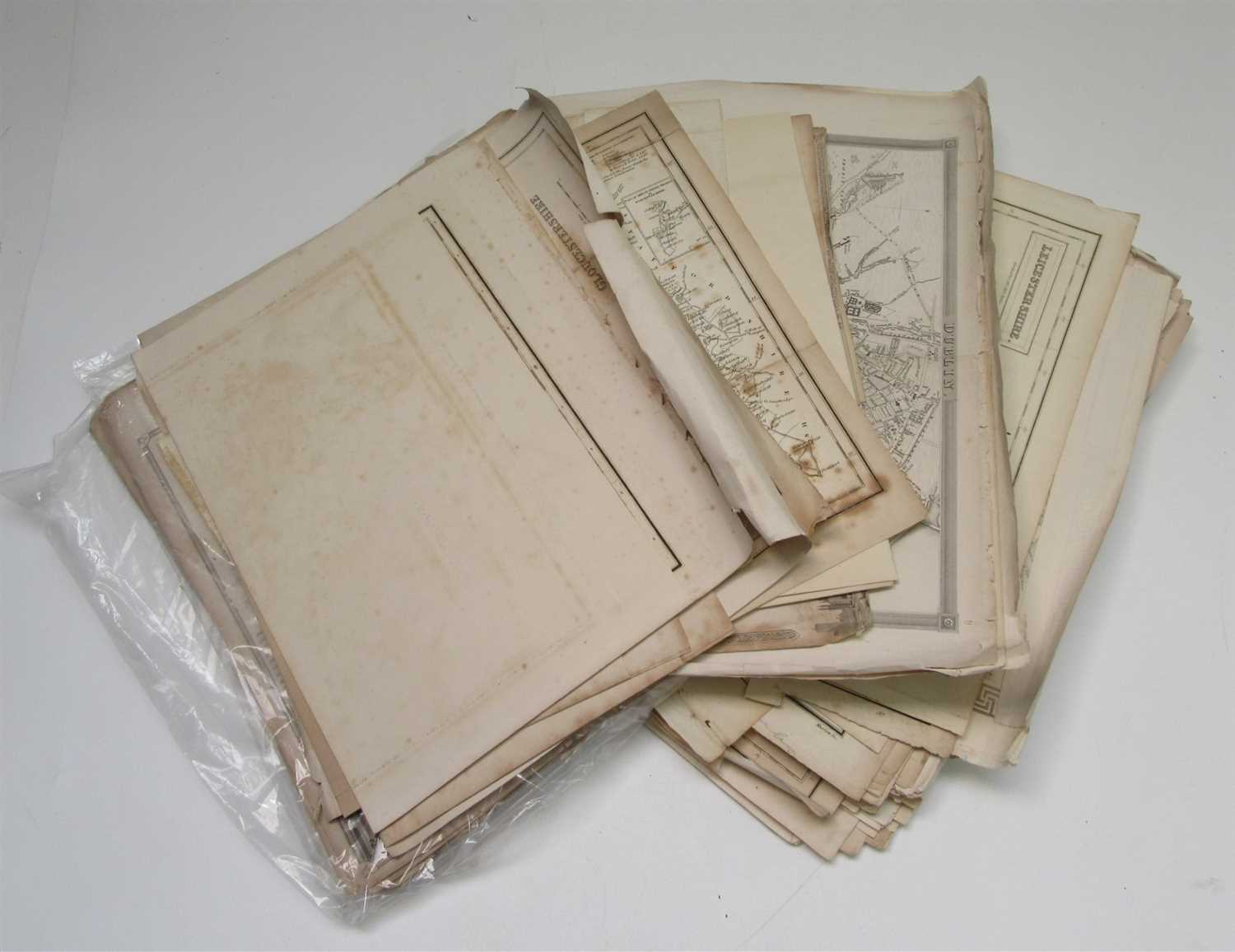 Lot 8 - TOWN MAPS, COUNTY MAPS ETC approx 200 engr maps.