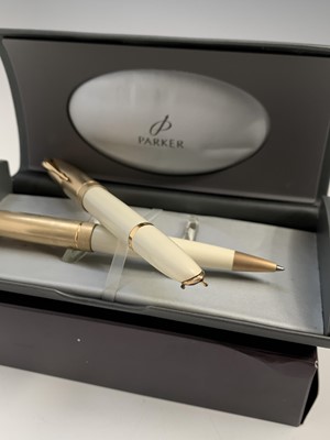 Lot 1112 - A Parker 100 Honey White set the fountain pen...