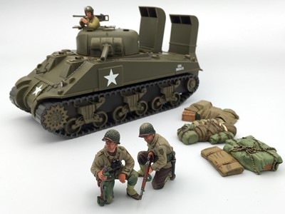 Lot 592 - King & Country D. Day '44 - DD228 US Army Tank...