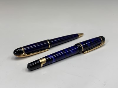 Lot 1137 - A green Waterman Phileas fountain pen and...