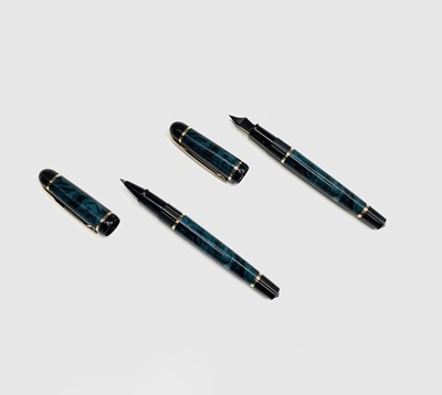 Lot 1146 - A Waterman Careine irridescent fountain pen...