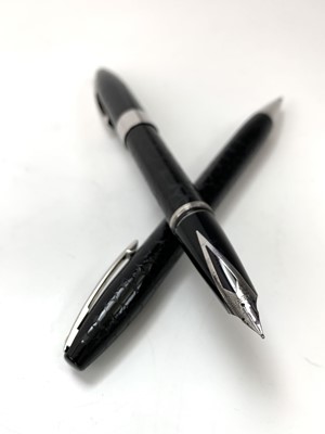 Lot 1164 - A Scheaffer Legacy Leather black fountain pen...