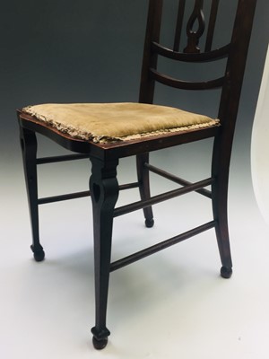 Lot 3173 - An Art & Crafts side chair, verticle splats...