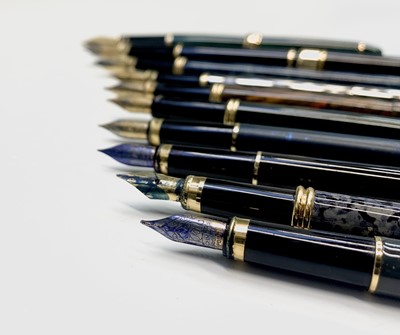 Lot 1184 - 10 L'Plume fountain pens