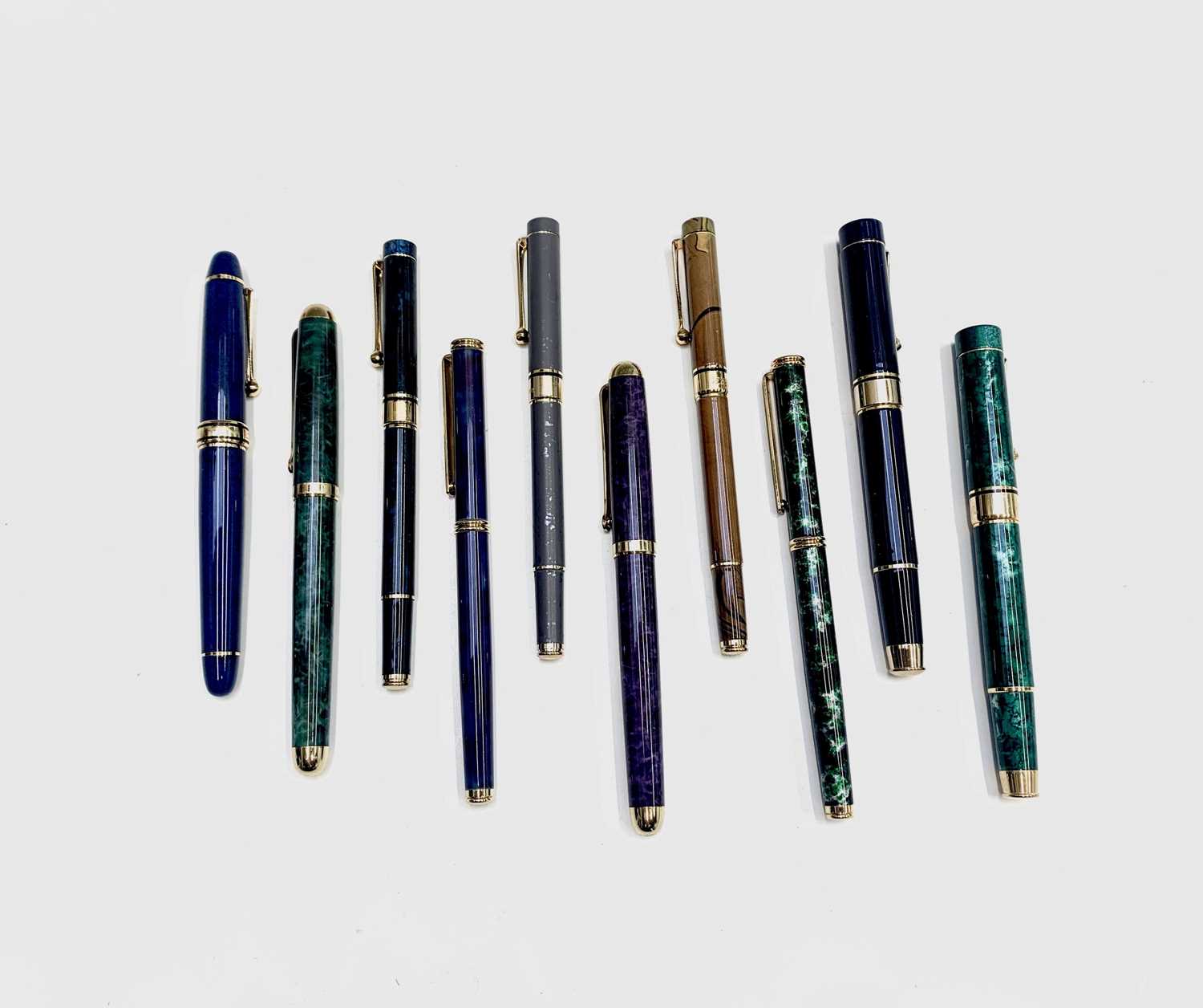 Lot 1185 - 10 L'Plume fountain pens