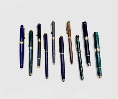 Lot 1185 - 10 L'Plume fountain pens