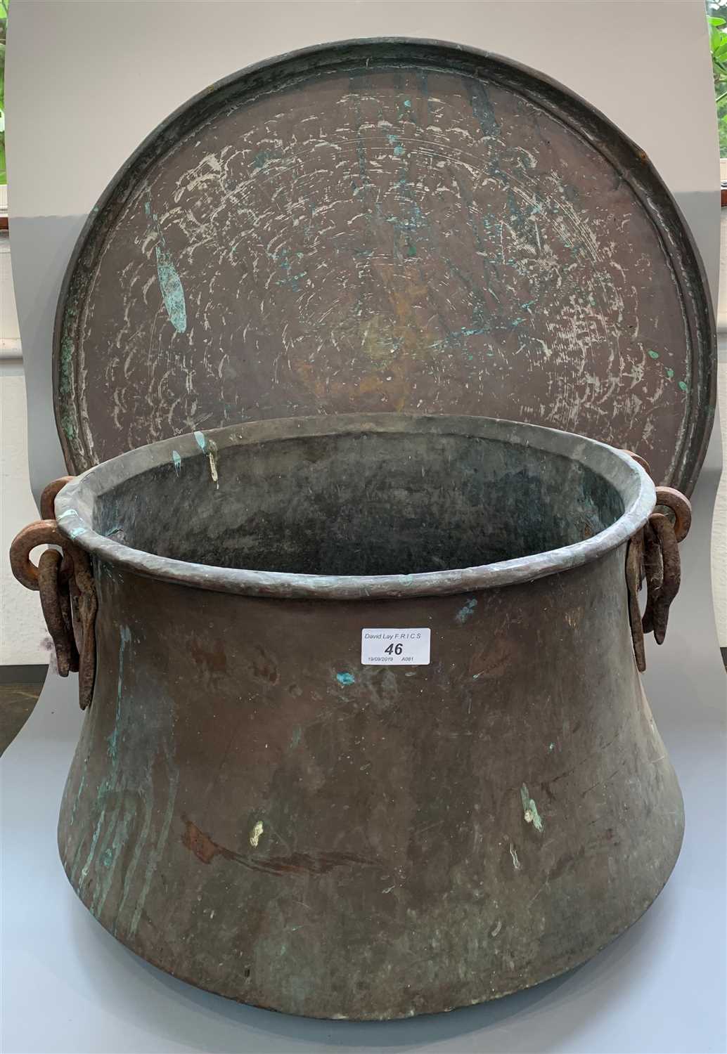 Lot 46 - A large early 20th century copper cauldron,...