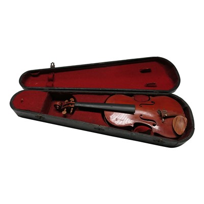 Lot 121 - A 20th century three-quarter size violin,...