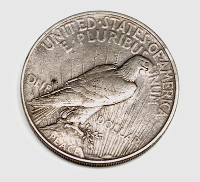 Lot 27 - USA Morgan & Peace Silver Dollars - A run of...