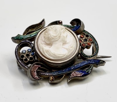 Lot 385 - An Art Nouveau silver brooch with micro-mosaic...