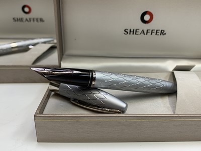 Lot 1217 - Sheaffer Legacy 2 Emperor's silver fountain...