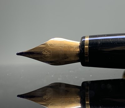 Lot 1237 - A Waterman L'Etalon Gold plated basket weave...
