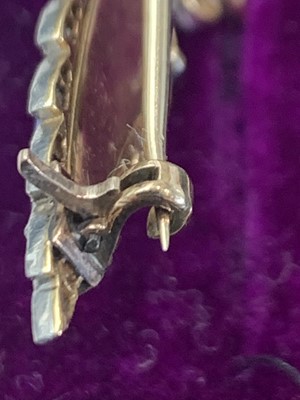 Lot 46 - A Belle Epoch diamond set brooch with wings of...