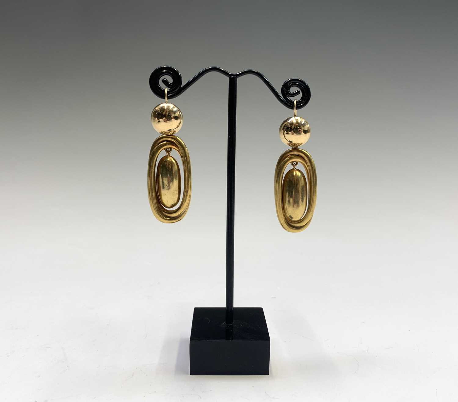 Lot 309 - A pair of Victorian high purity plain gold...