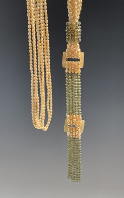 Lot 214 - Costume Jewellery Long yellow pearl 'Flapper'...