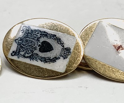 Lot 310 - A pair of late Victorian cufflinks in 18ct...