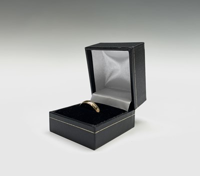 Lot 249 - An 18ct gold band 3.9gm and a 9ct gold dress...