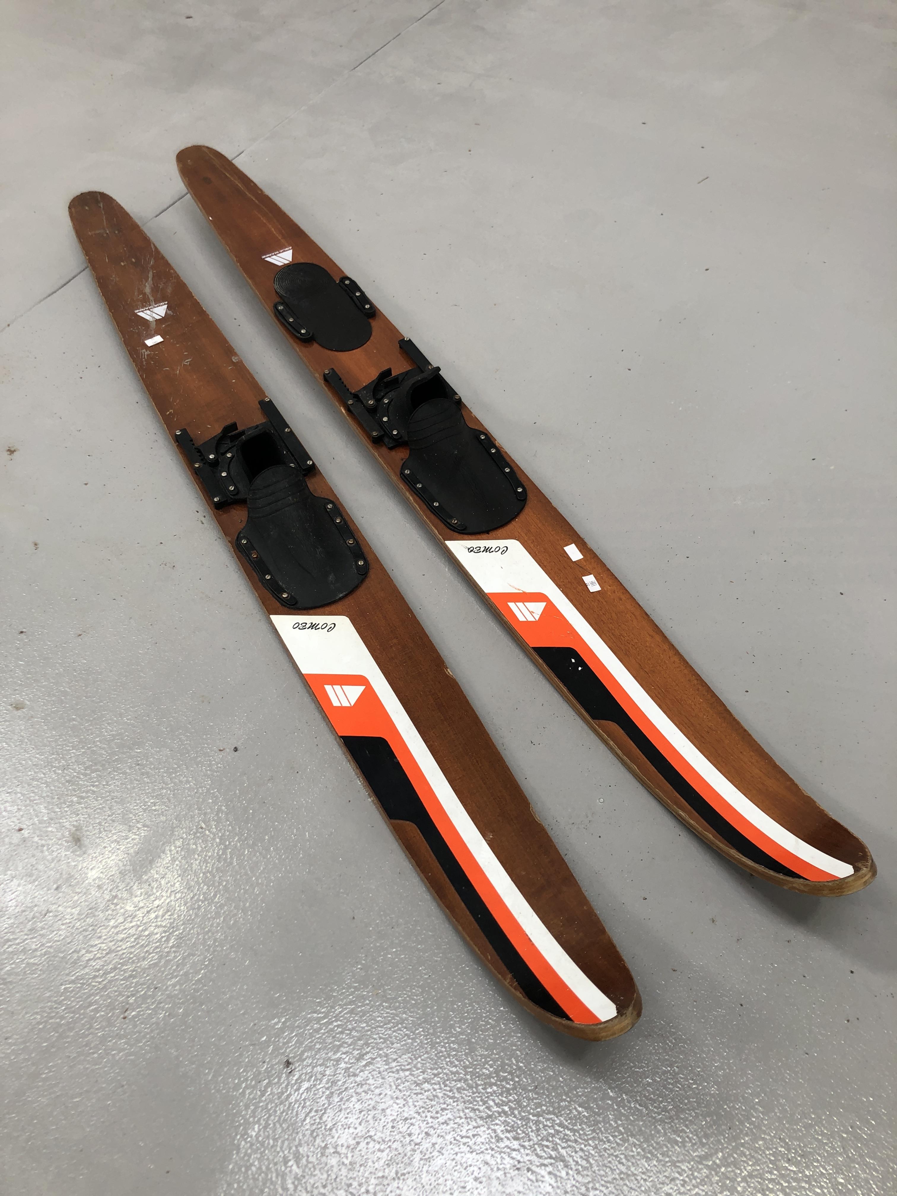 Lot 108 Combo water skis.