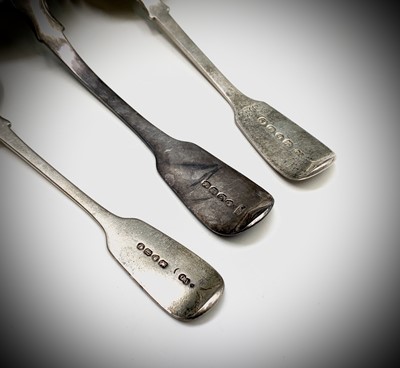 Lot 1076 - A silver fiddle pattern sauce ladle and two...