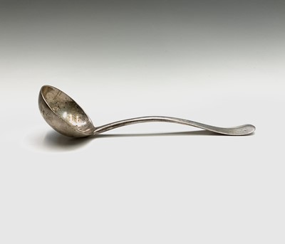 Lot 1029 - A part suite of Hanovarian rat tail silver...