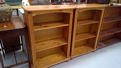 Lot 86 - A pair of pine open bookshelves. Height 95.5cm,...