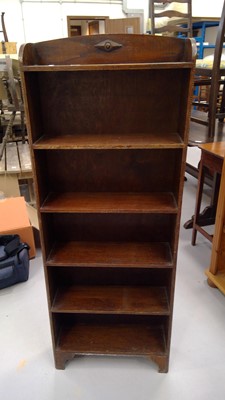 Lot 88 - Oak open bookshelves. Height 129.5cm, width...