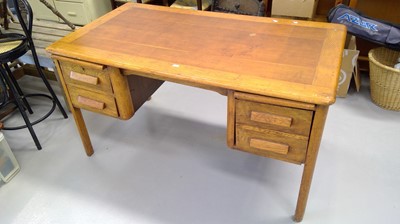 Lot 136 - Oak desk, height 76.5cm width 137cm 76cm depth .
