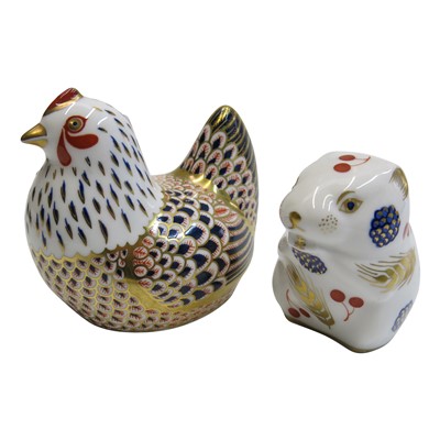 Lot 917 - A Royal Crown Derby hen paperweight, height...