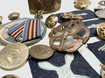 Lot 203 - Misc Militaria - Box containing medals, badges,...