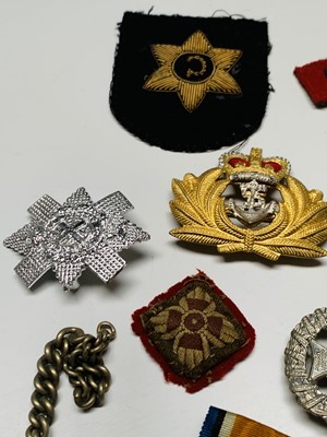 Lot 225 - Military Badges Etc - Lot comprises: A Hong...