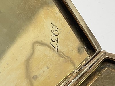 Lot 80 - A square 9ct gold cigarette case by Payton,...