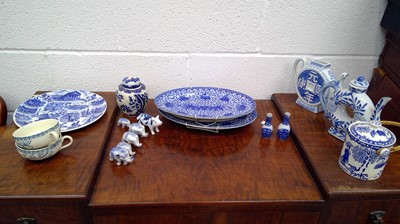 Lot 242 - A mix of blue and white decorated china....