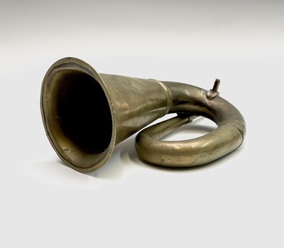 Lot 117 - Two brass vintage car horns. Largest 28cm long.