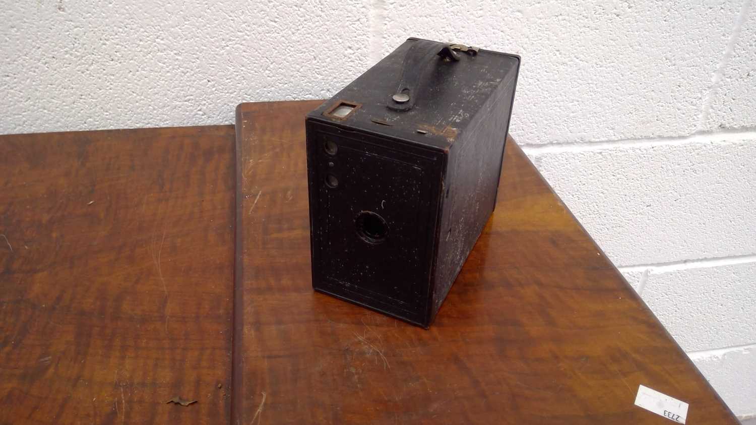 Lot 276 - A Kodak 'The Brownie No. 2A' vintage box...