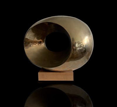 Lot 108 - Tom LEAPER (XX-XXI) Oval Form Bronze sculpture...