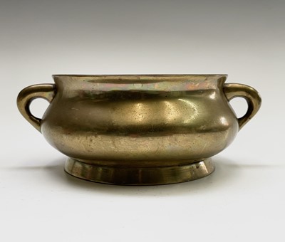 Lot 108 - A Chinese bronze censer, Xuande six-character...